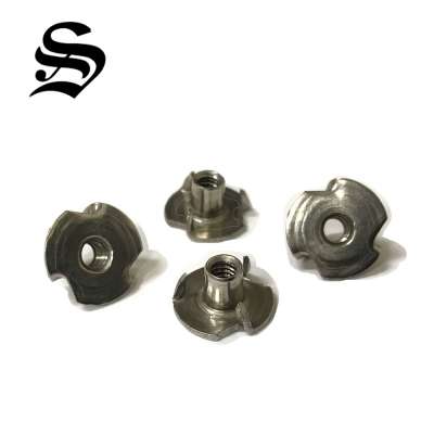 Easy installation T slot nut with prongs for wood